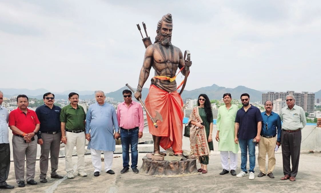 स्वामी आत्मानंद सरस्वती विप्र लेक सिटी कॉलेज, उदयपुर, अवलोकन करने का अवसर मिला