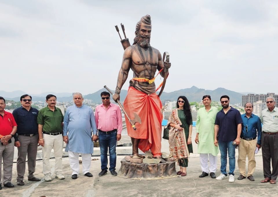 स्वामी आत्मानंद सरस्वती विप्र लेक सिटी कॉलेज, उदयपुर, अवलोकन करने का अवसर मिला